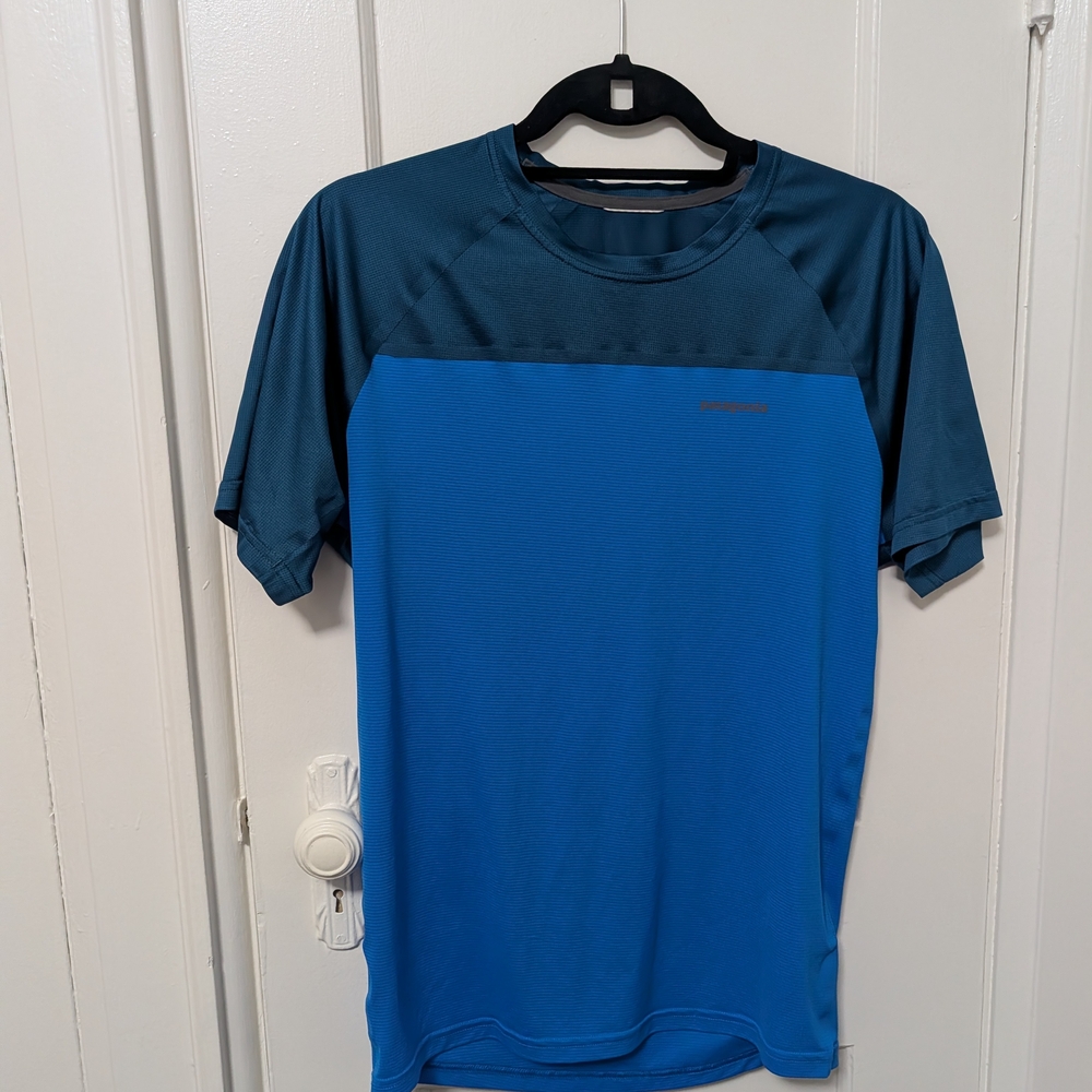 Patagonia Men's Windchaser Short-Sleeve Shirt Viking Blue